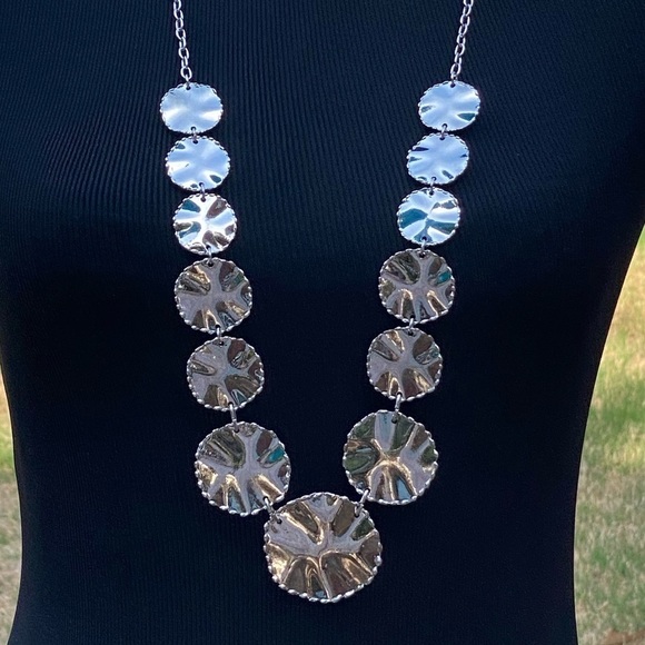 NWT BALLET HAMMERED SILVER MEDALLION NECKLACE - Picture 5 of 6